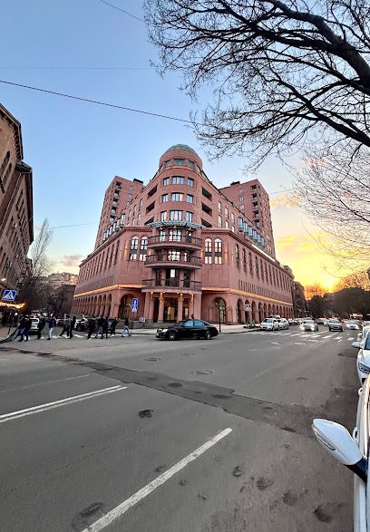 Crossroad Yerevan — photo 1