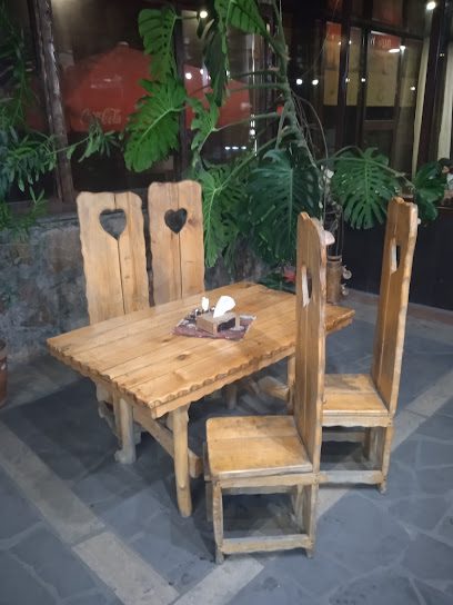 HUR-HOTEL-RESTORAN — Adjapnyak