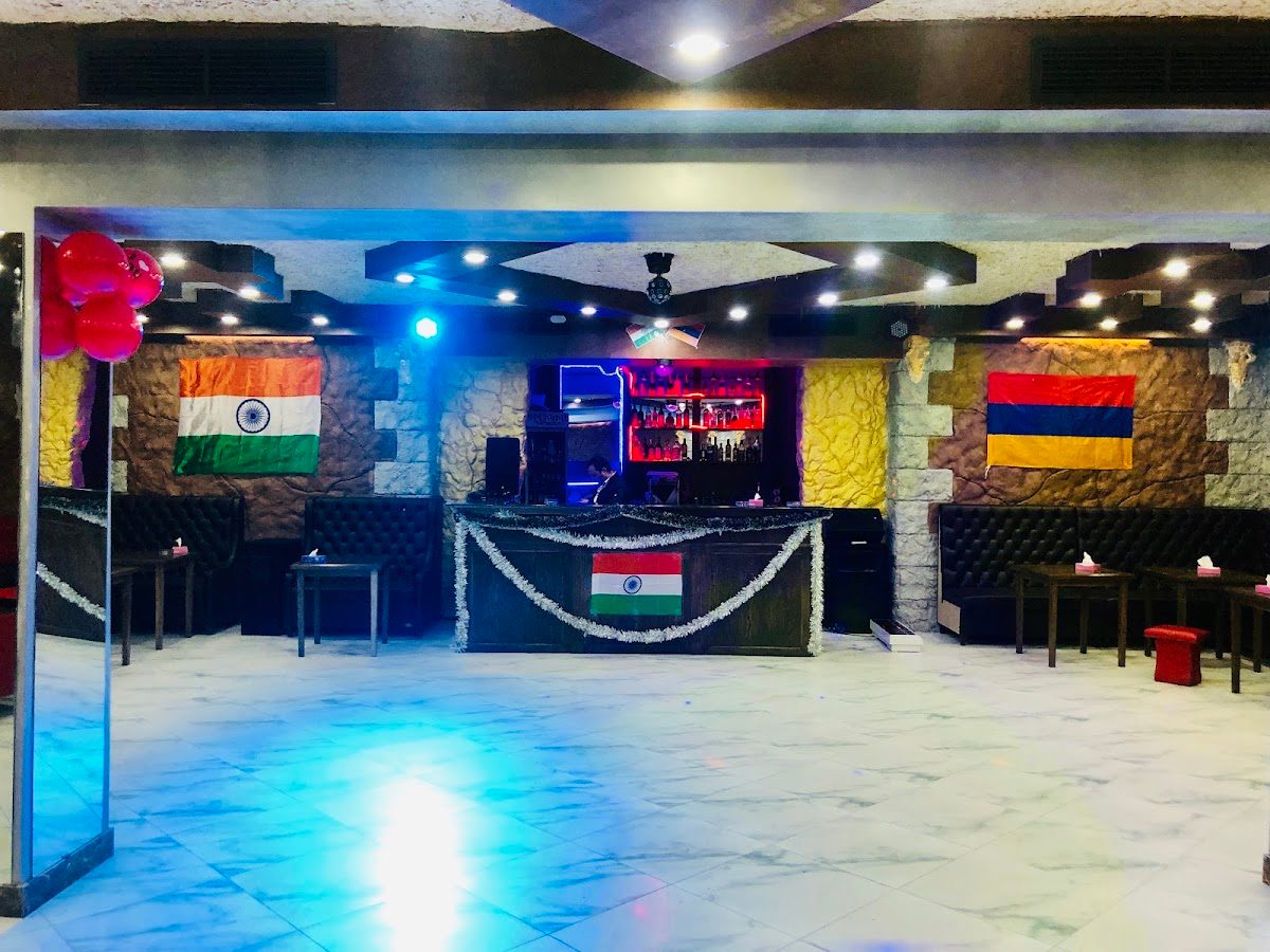 Ind-am bar cafe & night club — фото 1