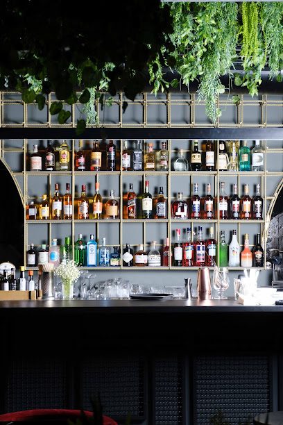 Mos Lounge & Bar — photo 1