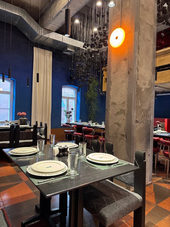 MOV Restaurant — photo 1