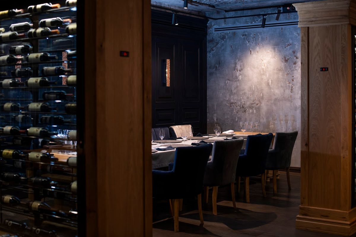 Renommee Restaurant — photo 1