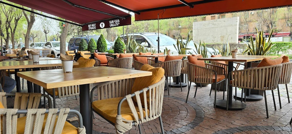 Salut Cafe — photo 1