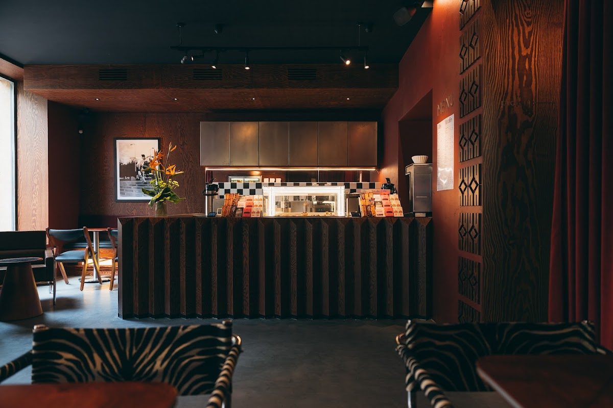 Surf Coffee x Cascade — photo 1