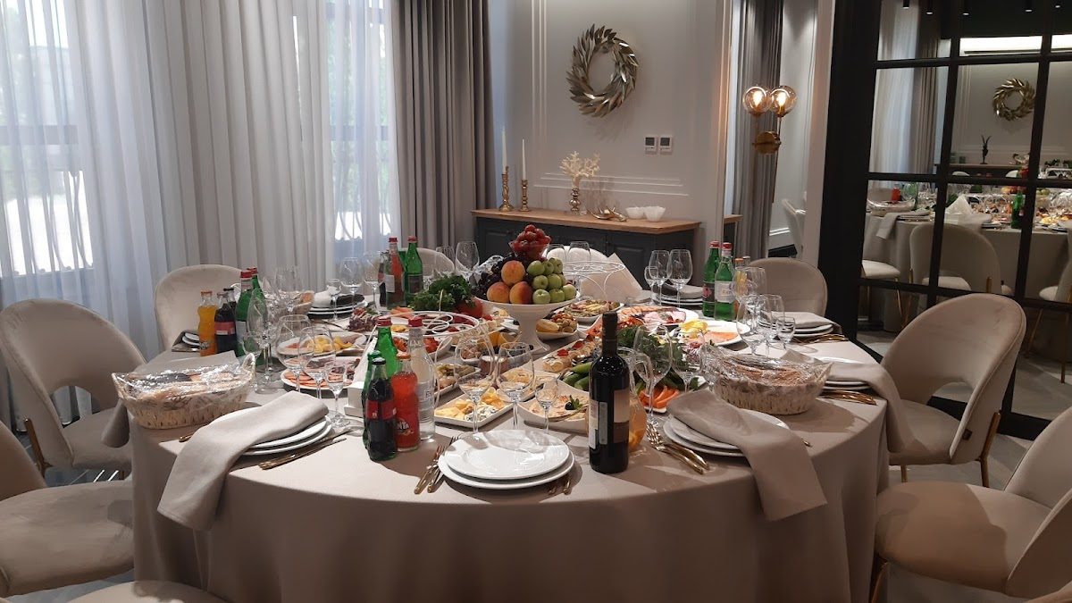 Villa — photo 1