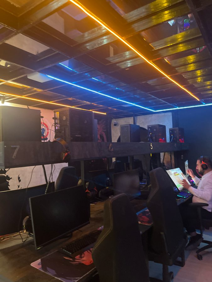 Zerg Cyber Cafe — photo 1
